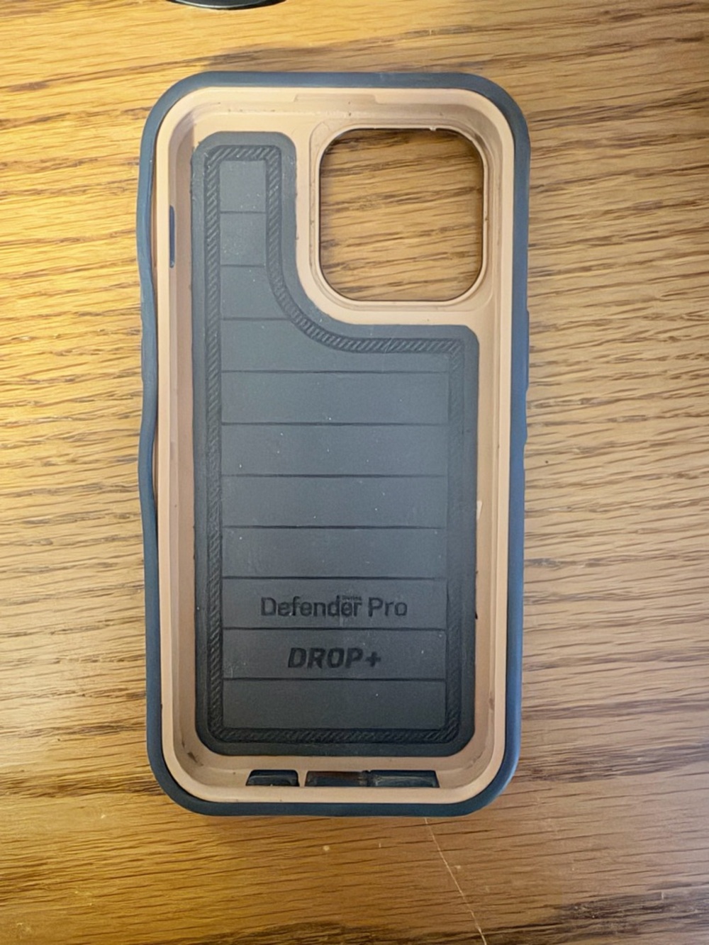 Otter Box for IPhone 14PROMAX
DefenderPro - Picture 2 of 4